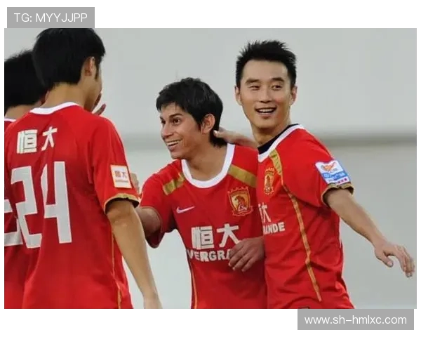 广州恒大迎战红钻争夺胜利之战全力以赴展现球队实力与决心 广州恒大迎战红钻争夺胜利之战全力以赴展现球队实力与决心