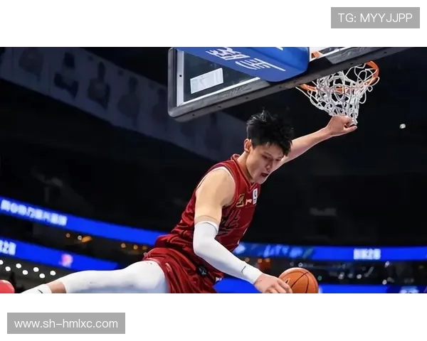 曾凡博:从青涩新秀到篮球场上的璀璨明星之路 曾凡博:从青涩新秀到篮球场上的璀璨明星之路