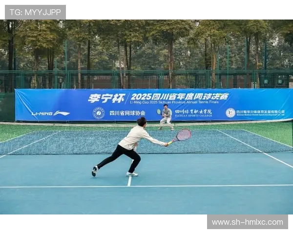 全国锦标赛回顾:成都网球队默契配合展现团队精神与竞技水平 全国锦标赛回顾:成都网球队默契配合展现团队精神与竞技水平