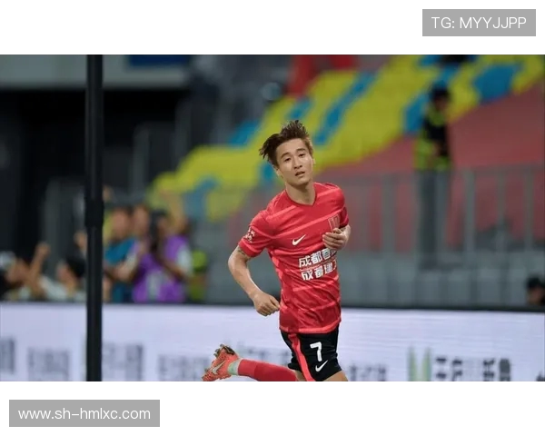 成都足球队反击战术解析与球队未来发展展望